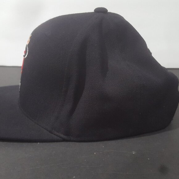 Mitchell and Ness Miami Heat Basketball Hat - Picture 3 of 9